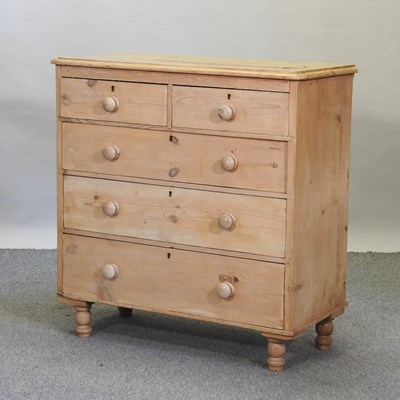 Lot 456 - A Victorian pine chest