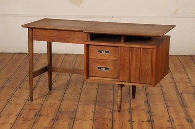 Lot 479 - A 1960s American Mainline by Hooker teak desk,...