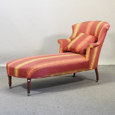 Lot 662 - A 19th century French red upholstered chaise longue