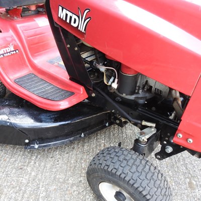 Lot 2 - A Mountfield MTD petrol ride on lawn mower