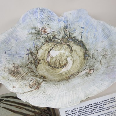 Lot 74 - Peta Luckly, contemporary, an Art pottery bowl,...