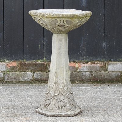 Lot 312 - A reconstituted stone bird bath