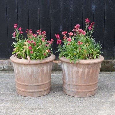 Lot 316 - A pair of large terracotta garden pots