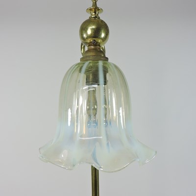 Lot 87 - An early 20th century Arts and Crafts brass table lamp