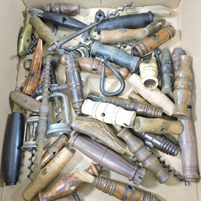 Lot 94 - A collection of mainly 19th century corkscrews