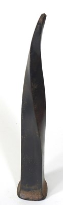 Lot 107 - Allan D Parsons, 'Twisted Taper', steel sculpture
