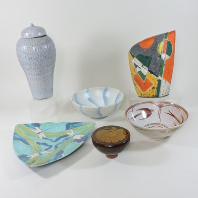 Lot 263 - A collection of studio pottery