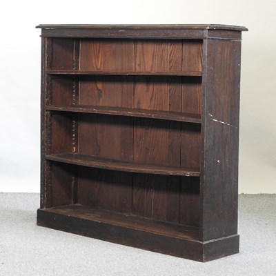 Lot 683 - An early 20th century dwarf open bookcase