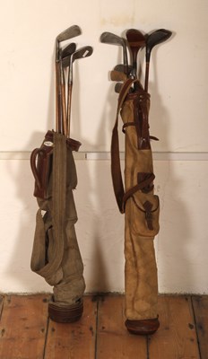 Lot 467 - A collection of vintage golf clubs