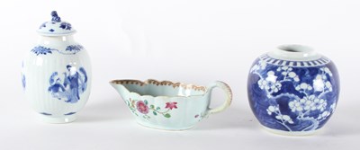 Lot 63 - A collection of Chinese porcelain, to include...