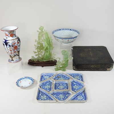 Lot 164 - A collection of 20th century oriental items