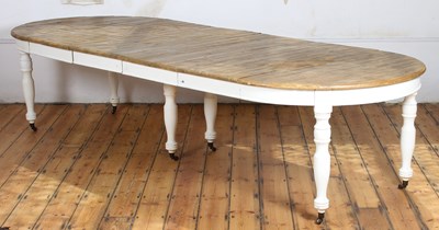 Lot 349 - A large pine and white painted extending...
