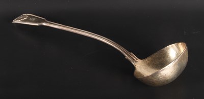 Lot 81 - A Victorian silver fiddle thread and shell...