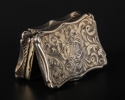 Lot 74 - A William IV silver vinaigrette, profusely...