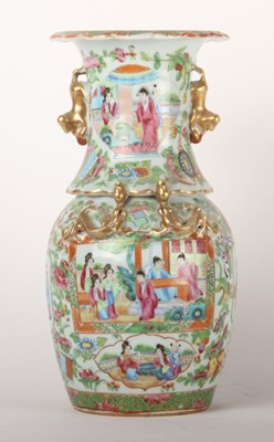 Lot 50 - A 19th century Chinese Canton porcelain vase,...