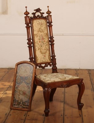 Lot 559 - A Victorian carved mahogany prie dieu chair,...
