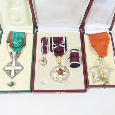 Lot 13 - An Order of Merit, Italy medal, cased,...