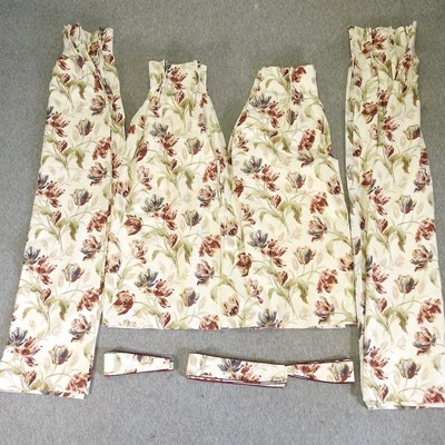 Lot 476 - Two pairs of floral curtains