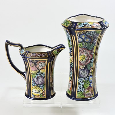 Lot 127 - A Masons Decoupage pattern vase