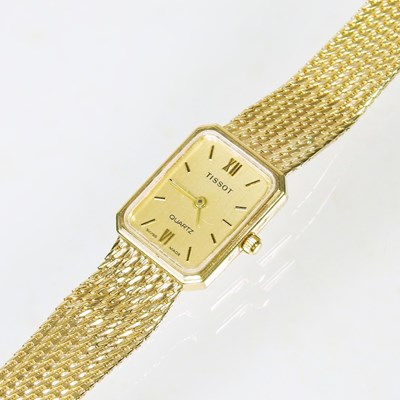 Lot 112 - A Tissot 9 carat gold cased ladies wristwatch,...
