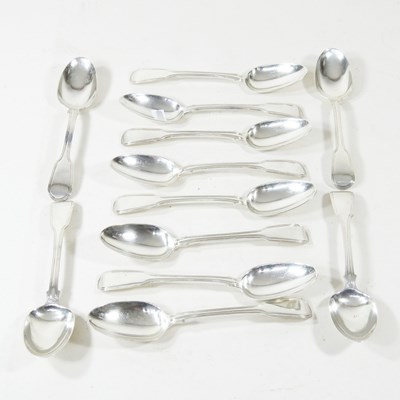 Lot 92 - A set of twelve George III silver fiddle and...