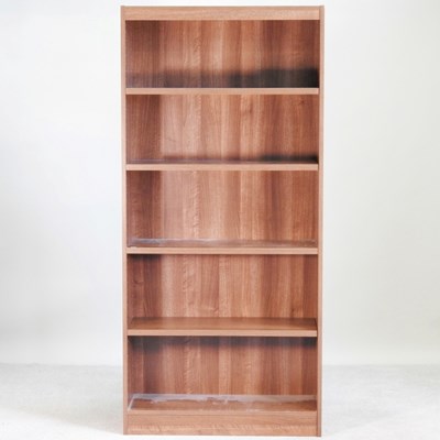 Lot 399 - A modern standing open bookcase