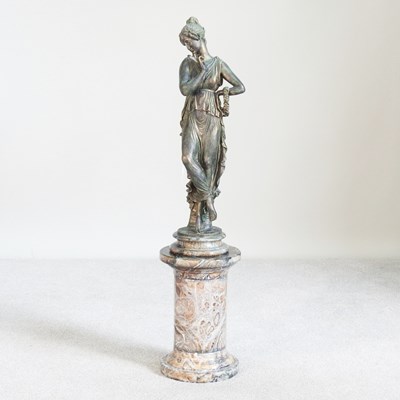 Lot 152 - A bronzed composition statue of a classical...