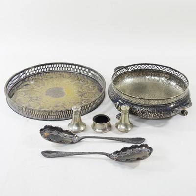 Lot 309 - A collection of silver plated items, to...