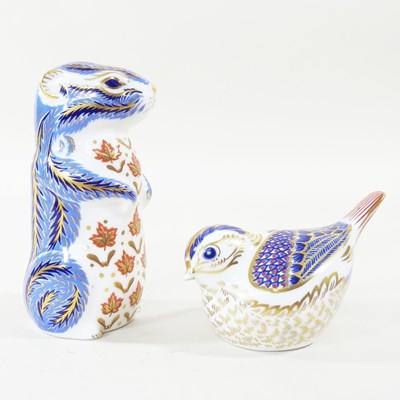 Lot 28 - A Royal Crown Derby Imari Chipmunk paperweight,...