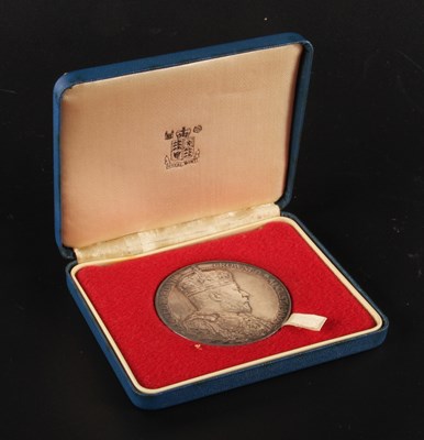 Lot 102 - A 1902 Edward VII large sterling silver...