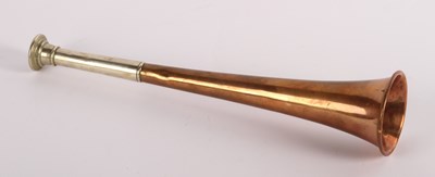 Lot 591 - An early 20th century copper hunting horn,...
