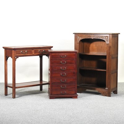 Lot 622 - A modern hardwood narrow chest of small proportions