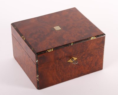 Lot 743 - An amboyna inlaid jewellery box