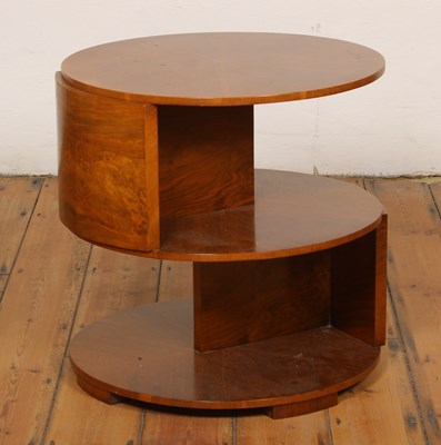 Lot 288 - An Art Deco walnut circular occasional table