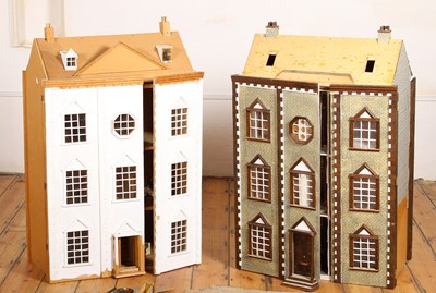 Lot 564 - A doll's house, reputedly modelled after...