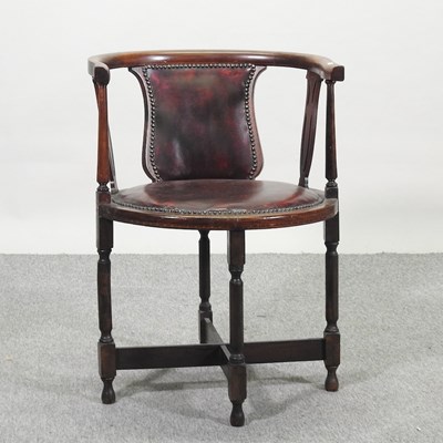 Lot 652 - An Edwardian leather upholstered salon chair