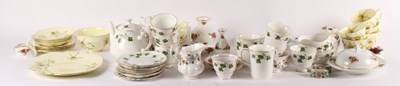 Lot 681 - A collection of ceramics to include Royal...