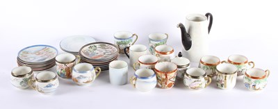 Lot 519 - A collection of ceramics, to include Japanese...