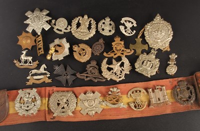 Lot 242 - A collection of military cap badges