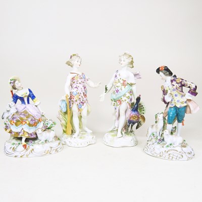 Lot 269 - A pair of Samson porcelain figures of a...