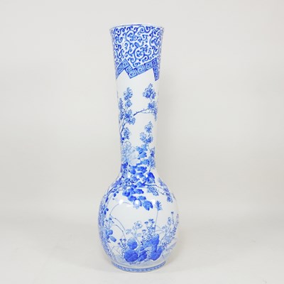 Lot 268 - A 19th century Chinese blue and white vase,...