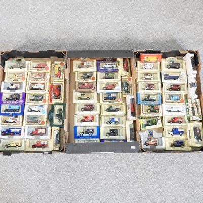 Lot 453 - A collection of diecast vehicles, mostly boxed