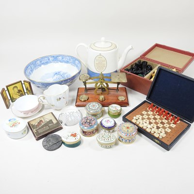 Lot 293 - A collection of items, to include china,...