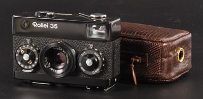 Lot 373 - A Rollei 35 film camera, in black, with...