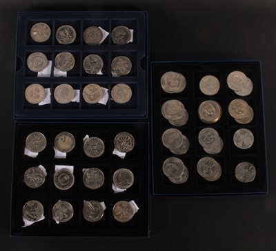 Lot 215 - A collection of various commemorative crowns...