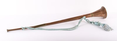 Lot 268 - A copper and brass hunting horn