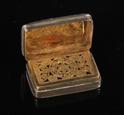 Lot 118 - A George IV silver vinaigrette, having...