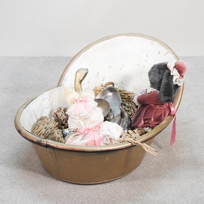 Lot 583 - A tin hip bath, containing various metalwares...