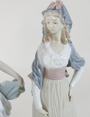 Lot 54 - A Lladro porcelain figure of a lady