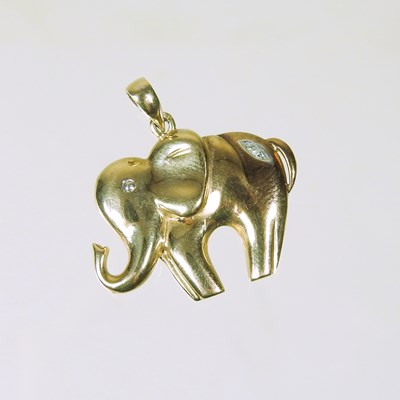 Lot 182 - A gilt pendant in the form of an elephant,...